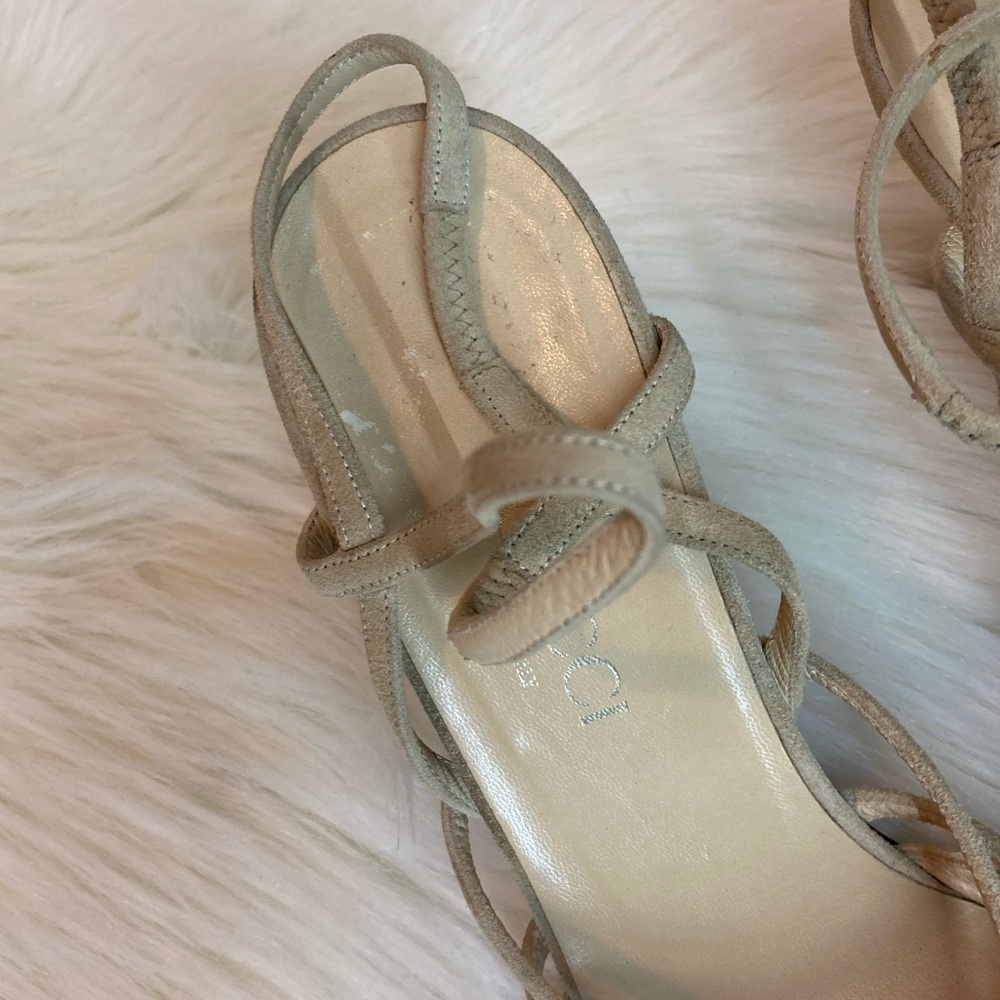 Vintage 90s Y2K Gucci Beige Suede Pointed-Toe Slingback Heels - Picture 5 of 9